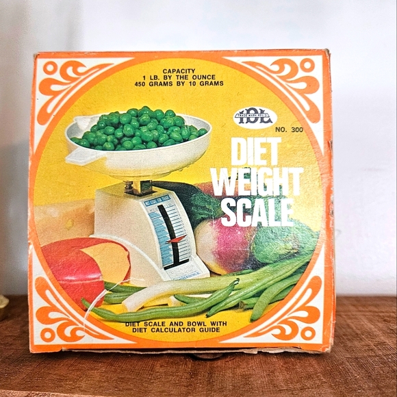 Vintage 1970's Diet Weight Scale in Original Box with Bowl~Food Calculator Guide - Picture 1 of 9